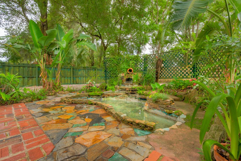 Successful Restaurant Off Busy Road: 412 S Woodland Blvd, DeLand, FL 32720